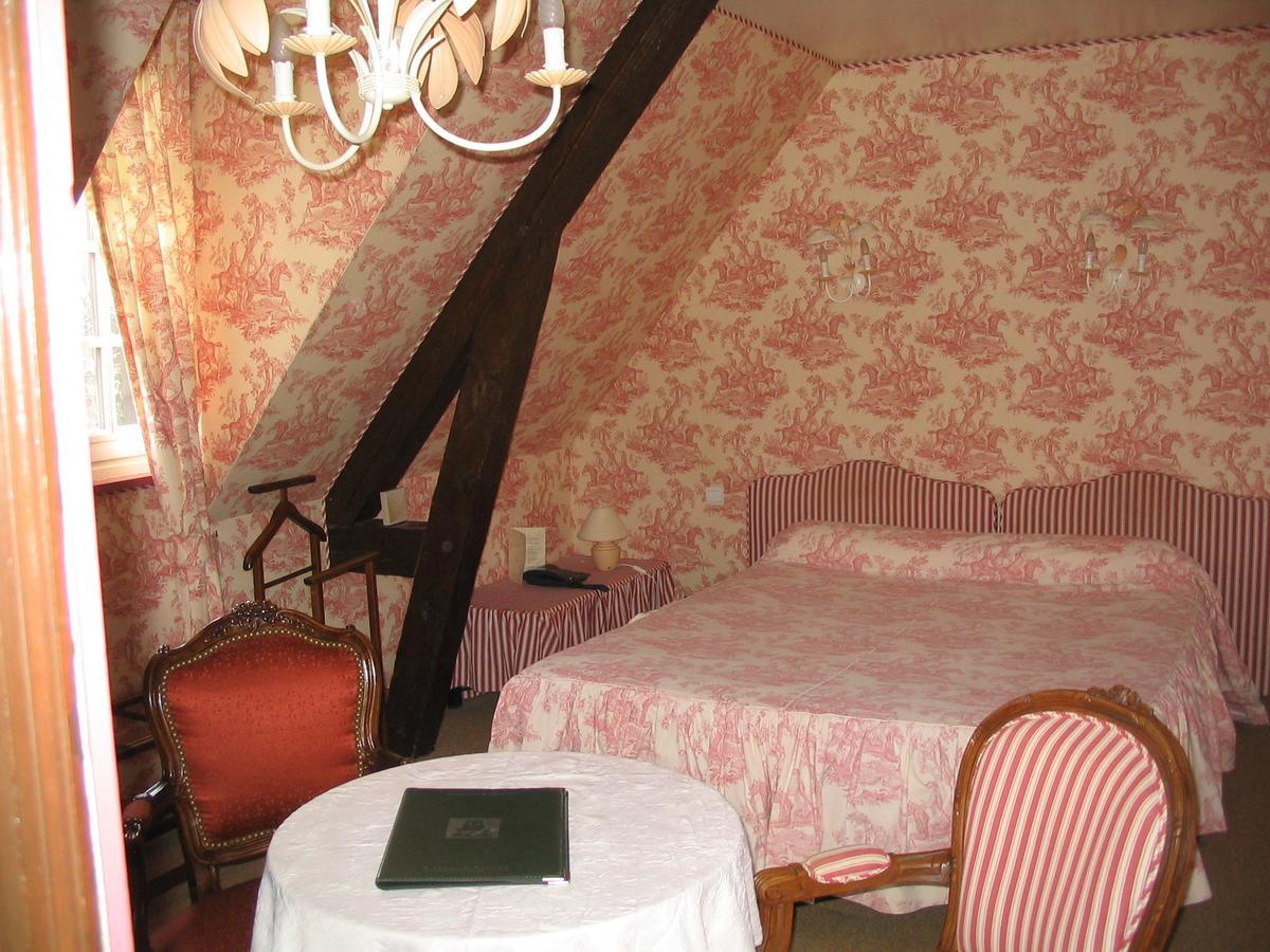 Saint-Clair-sur-les-Monts Auberge Du Val Au Cesne חדר תמונה