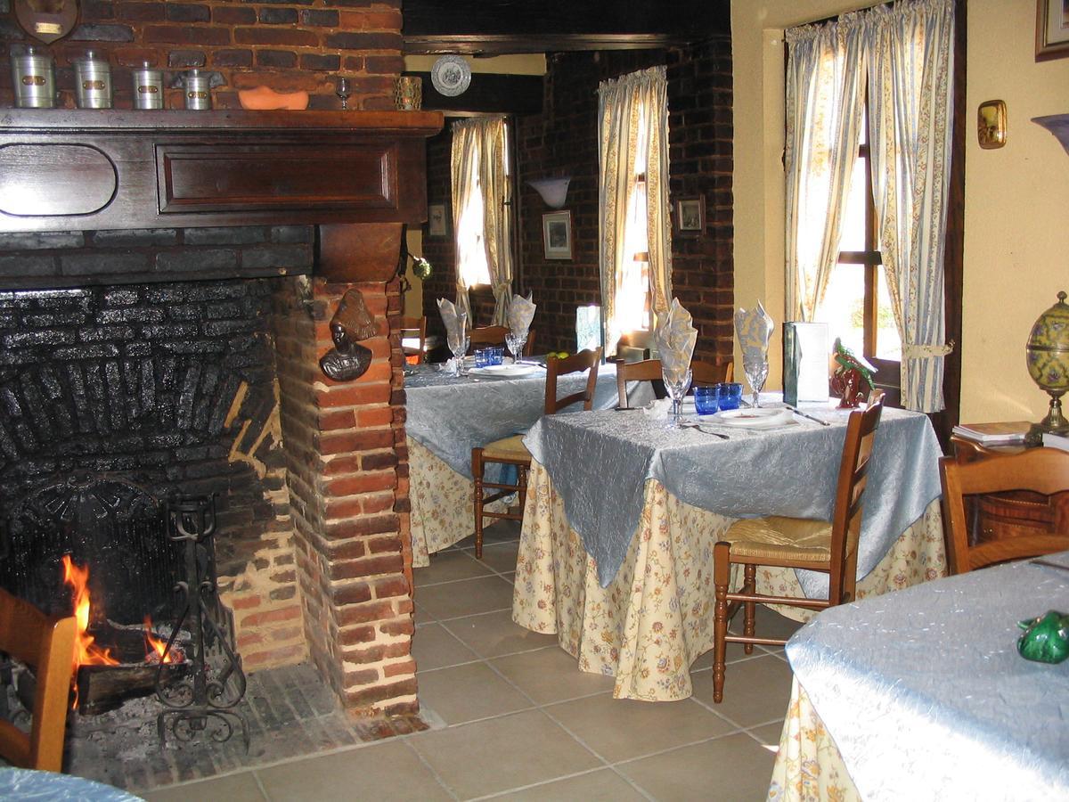 Saint-Clair-sur-les-Monts Auberge Du Val Au Cesne מראה חיצוני תמונה
