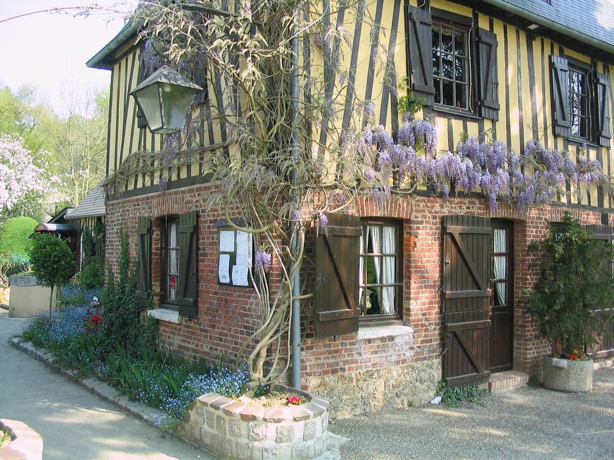 Saint-Clair-sur-les-Monts Auberge Du Val Au Cesne מראה חיצוני תמונה